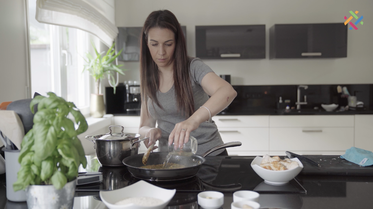 D’Nathalie Hilario, verréit eis säi Rezept fir Poulet-Curry